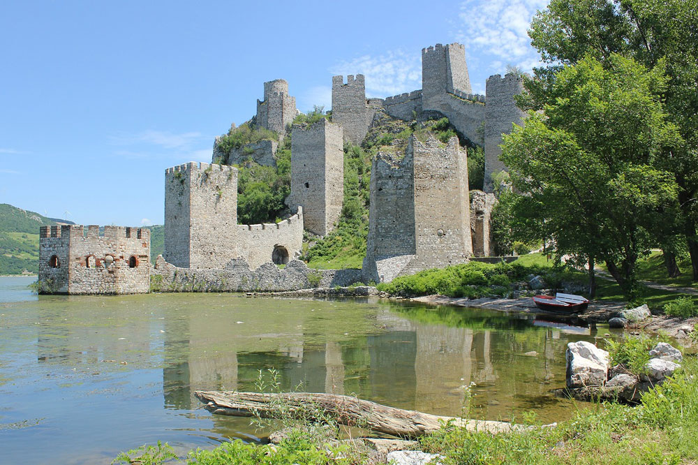 Twierdza Golubac nad brzegiem Dunaju