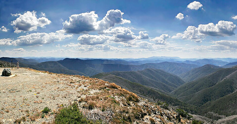 Widok na alpy australijskie z Great Alpine Road