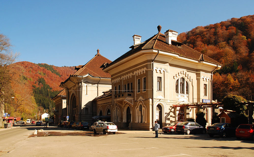 Zabytkowy Dworzec kolejowy w Sinaia 