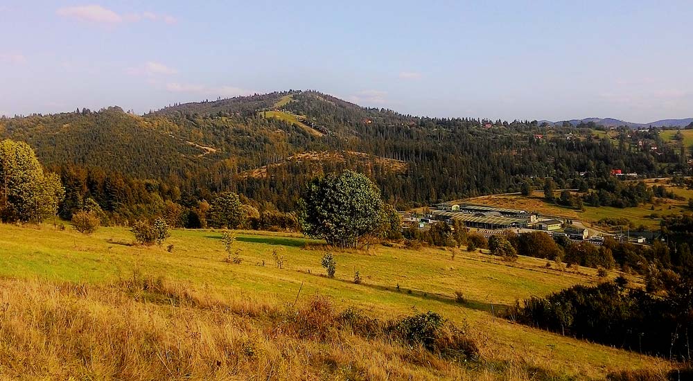 Widok na Rachowiec latem