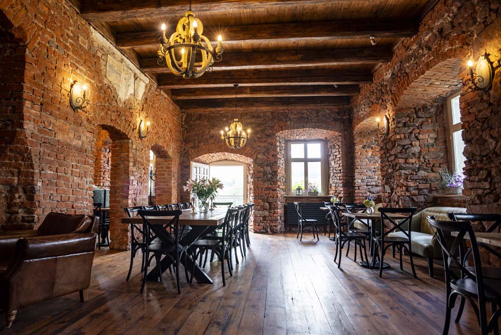 Restauracja w zamku Sarny